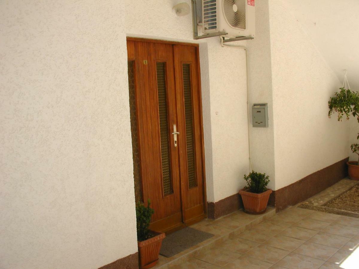 Apartman Jozo Orij Dugi Rat Esterno foto